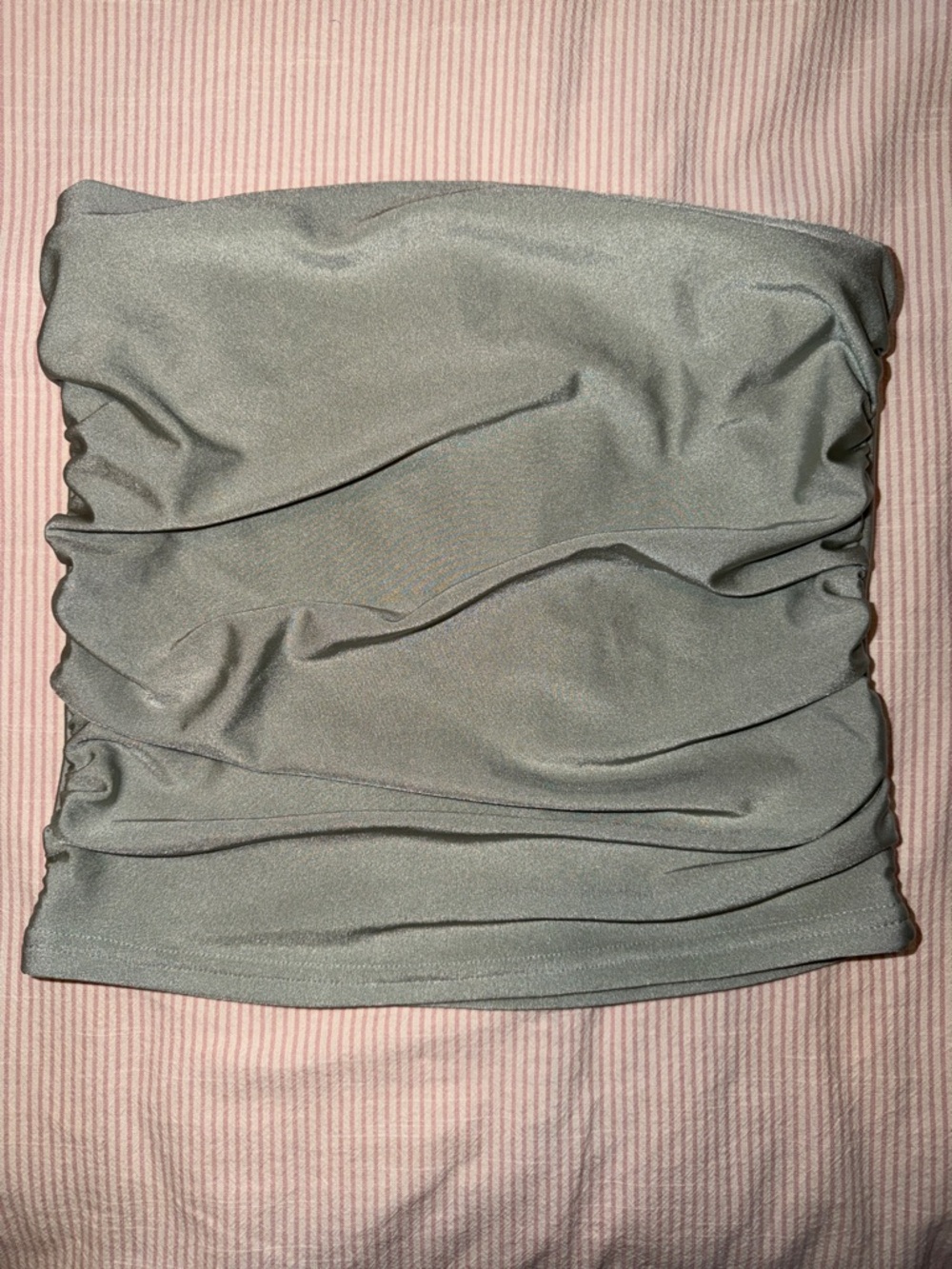 Edikted Ruched Strapless Tube Top